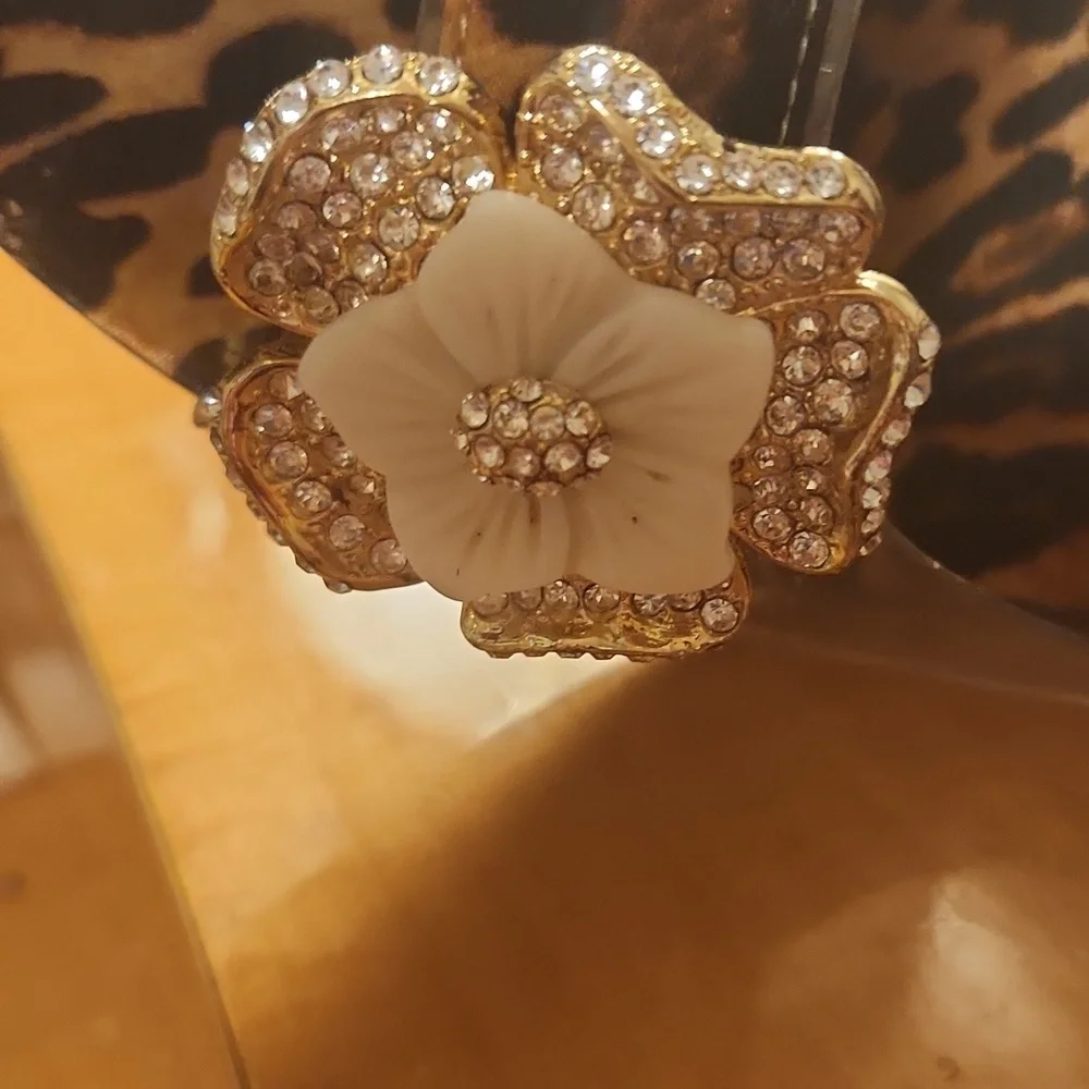 BEVERLY FELDMAN SANDALS SIZE 8 - Picture 8 of 8